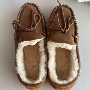 New Bear paw slippers